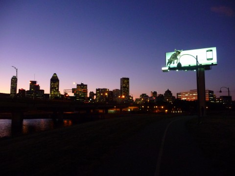 Montréal by night